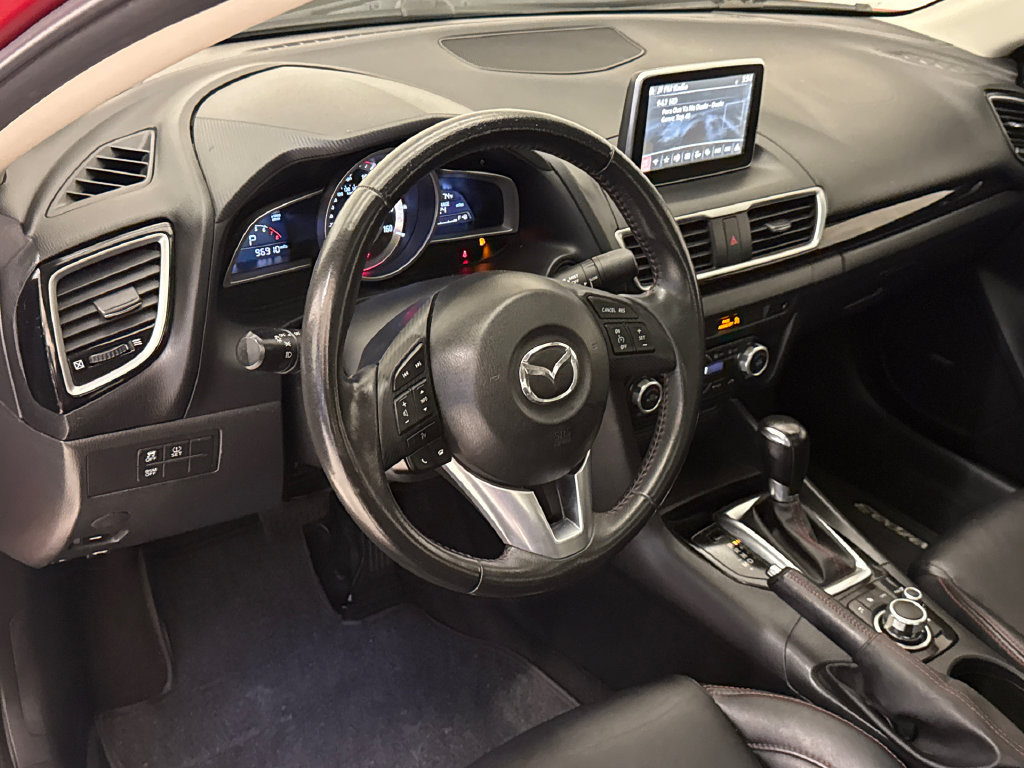 Used 2015 MAZDA MAZDA3 i Grand Touring w/ Appearance Package FWD image 19