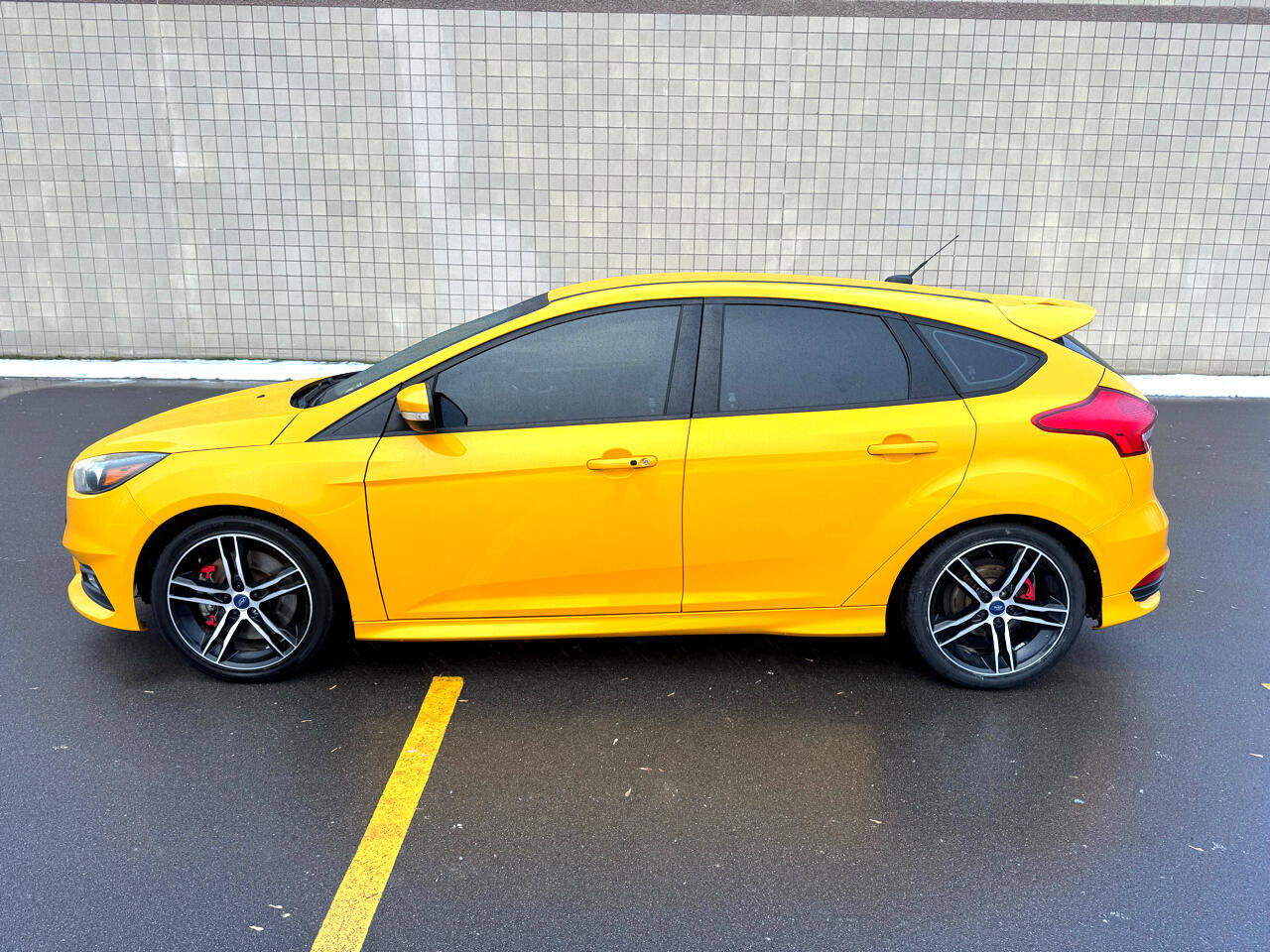 Used 2015 Ford Focus ST w/ Equipment Group 402A image 8