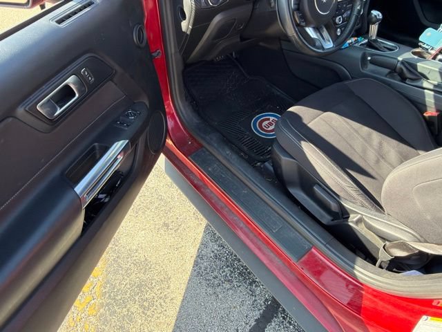 Used 2021 Ford Mustang Coupe RWD image 9