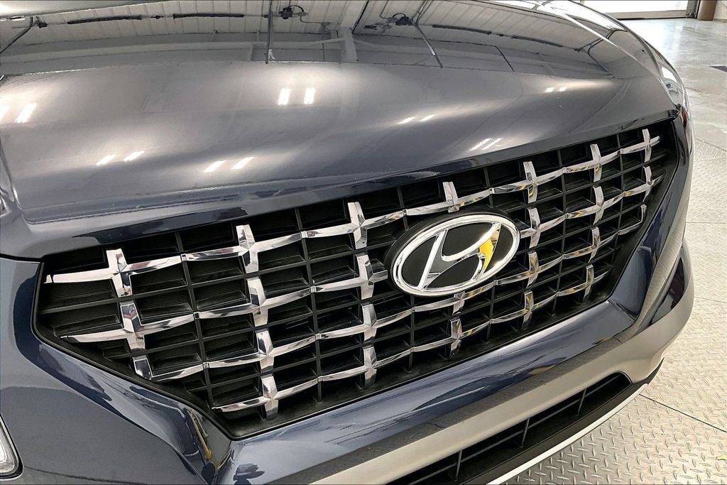 Certified 2024 Hyundai Venue Limited FWD image 29