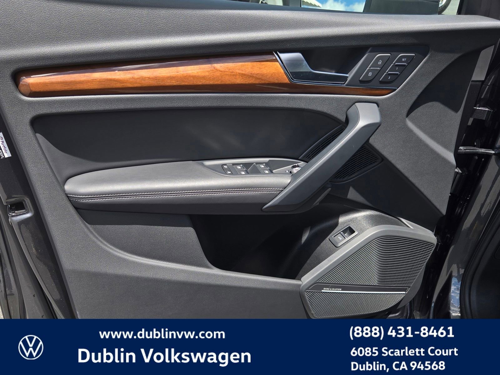 Used 2023 Audi Q5 2.0T Premium Plus w/ Premium Plus Package AWD/4WD image 10