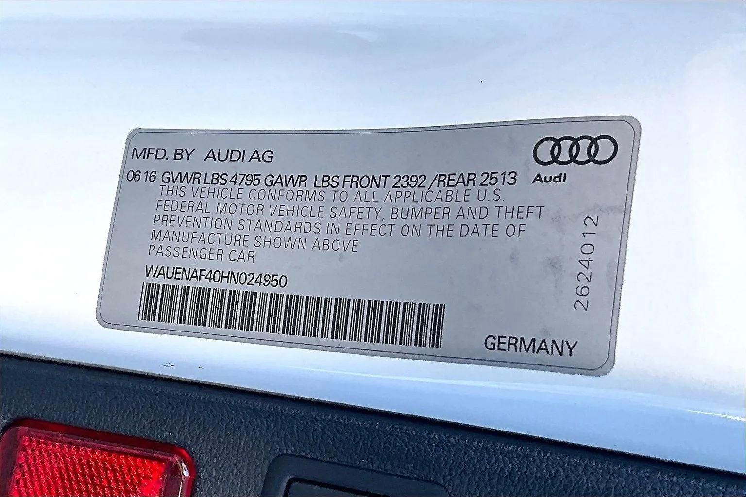 Used 2017 Audi A4 2.0T Premium Plus w/ Premium Plus Package image 32