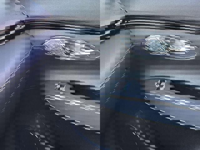 Used 2024 Genesis GV70 2.5T Select w/ Select Package image 28