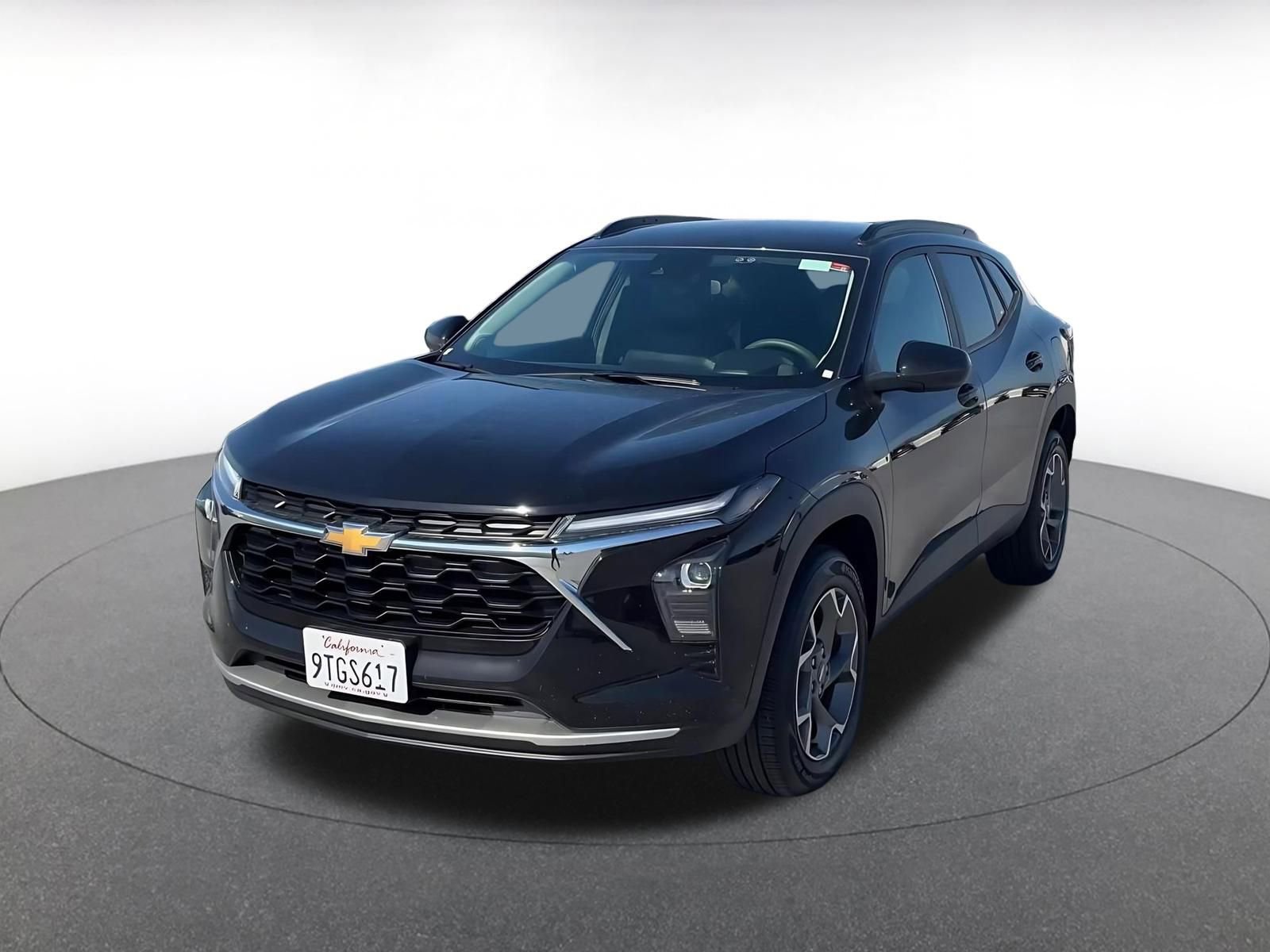 Used 2025 Chevrolet Trax LT image 7