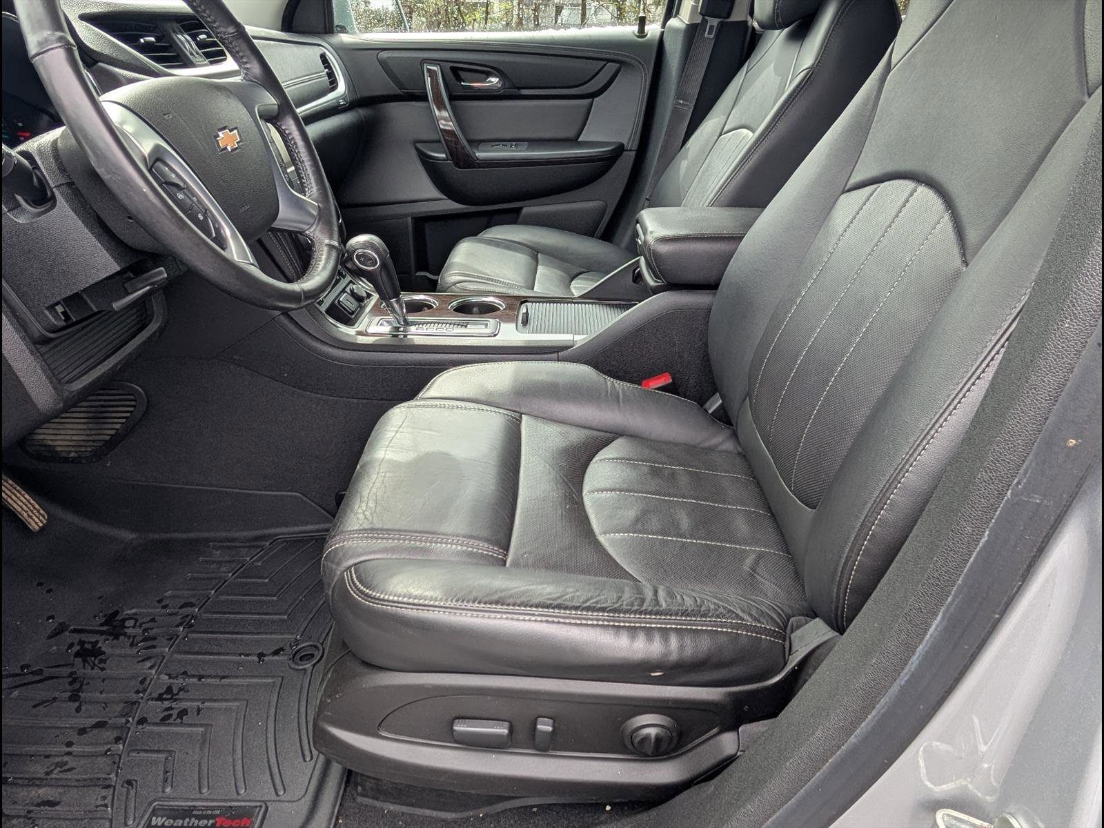 Used 2017 Chevrolet Traverse Premier image 12