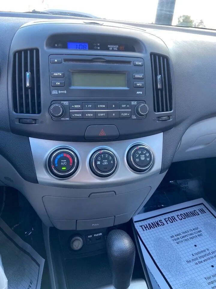 Used 2010 Hyundai Elantra GLS image 13