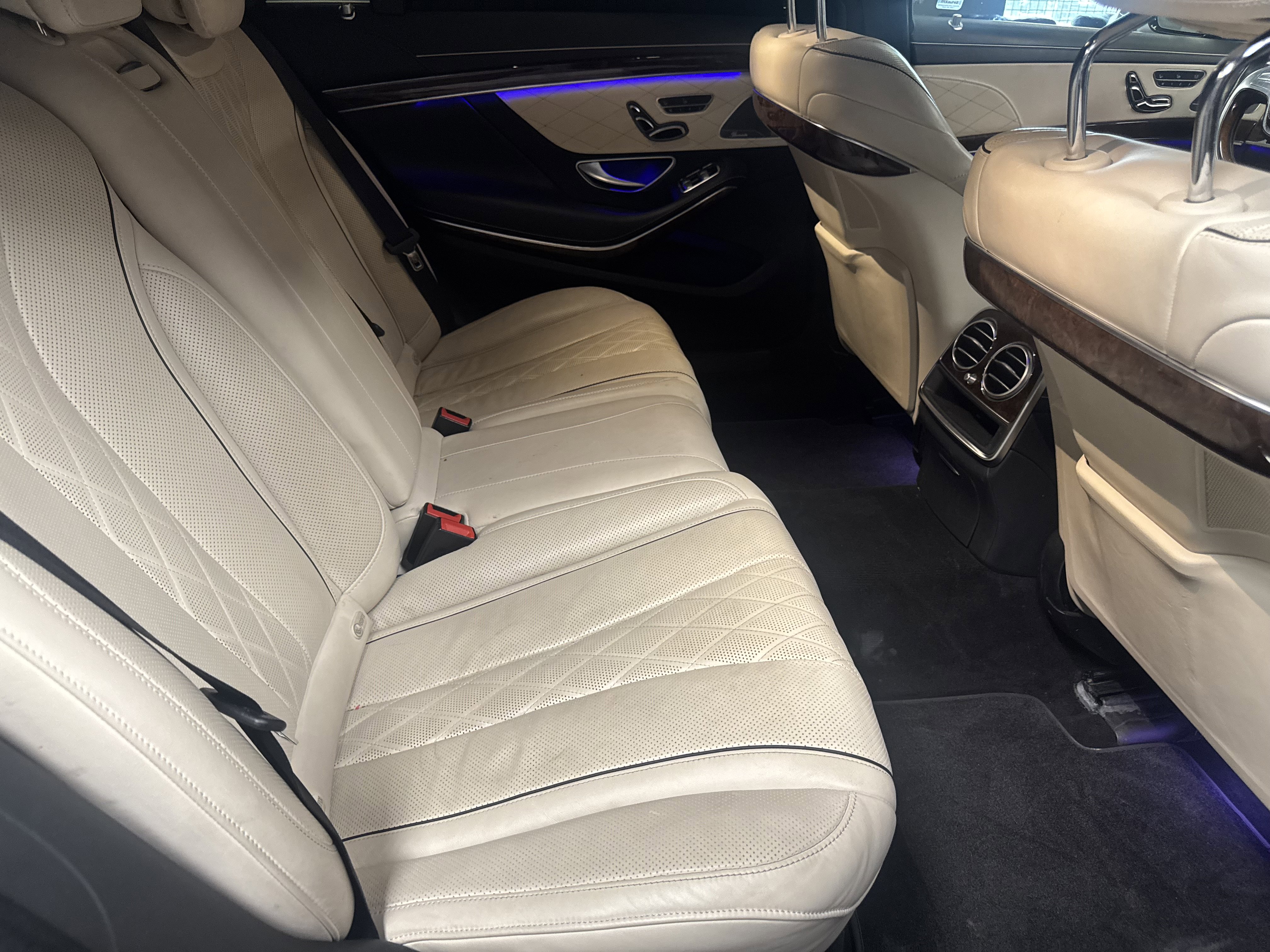 Used 2015 Mercedes-Benz S 550 Sedan w/ Sport Package w/ Sport Package image 21