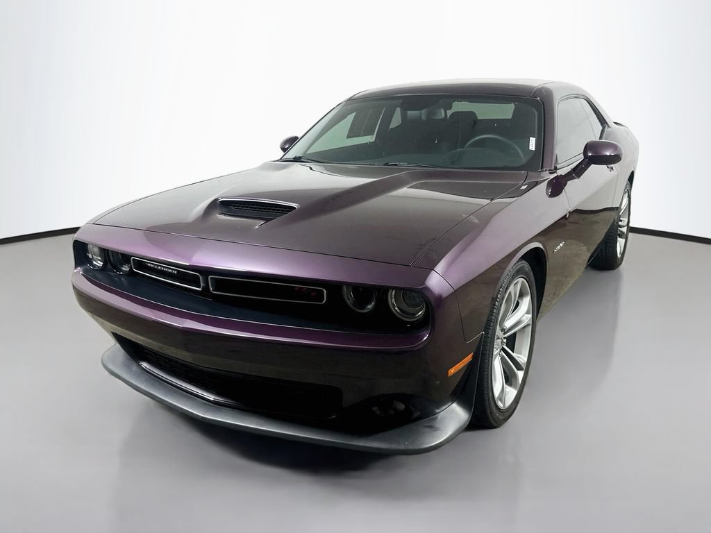 Used 2022 Dodge Challenger R/T RWD image 3