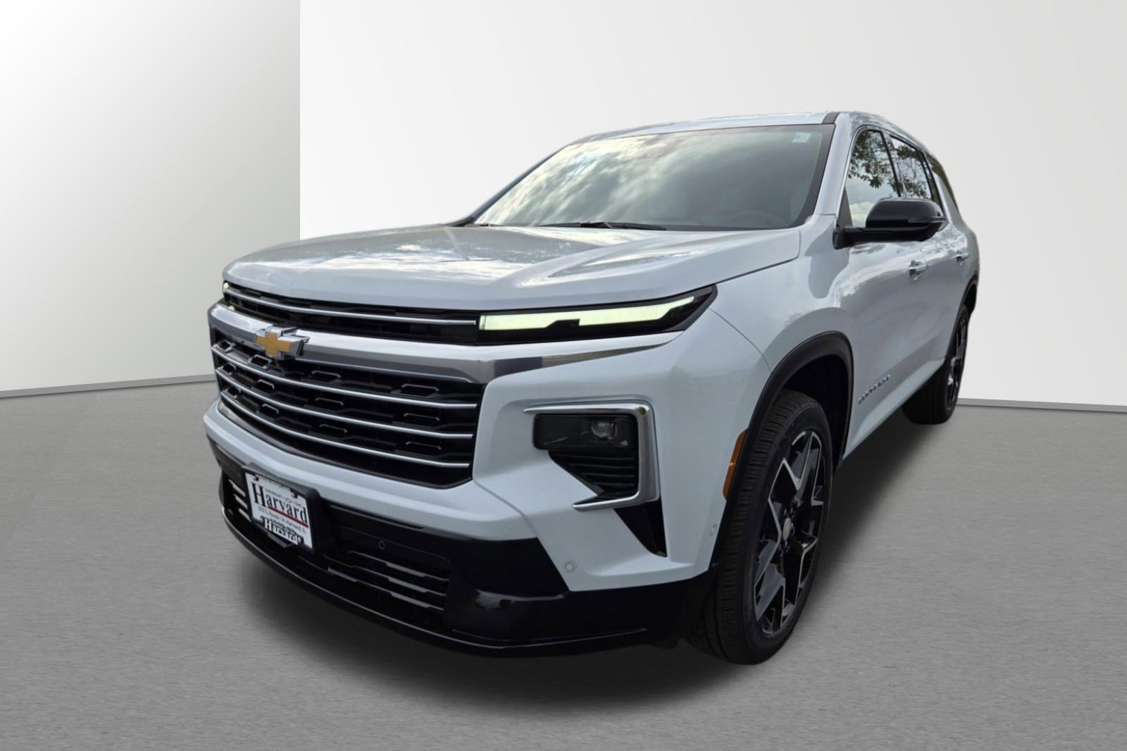 New 2026 Chevrolet Traverse High Country image 2