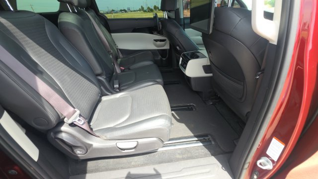 Used 2024 Kia Carnival SX Prestige FWD image 27