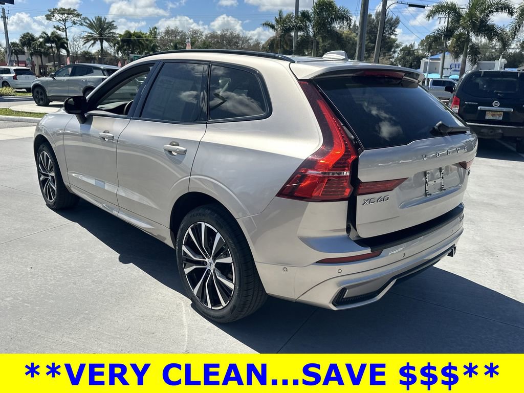Used 2023 Volvo XC60 B5 Plus image 13