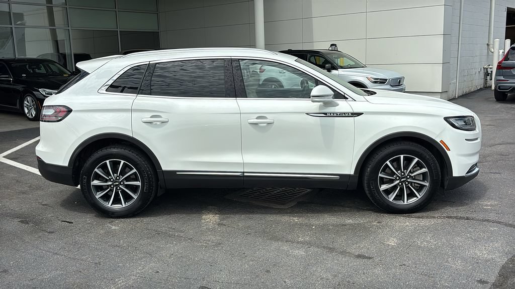 Used 2021 Lincoln Nautilus AWD image 27
