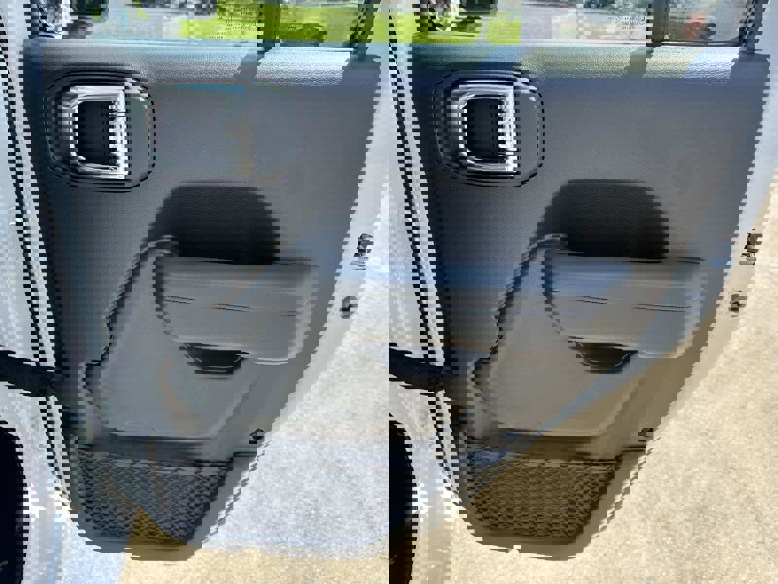 New 2025 Jeep Gladiator Sport image 19