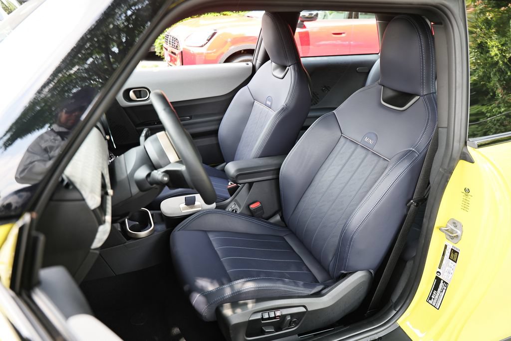 Used 2025 MINI Cooper S FWD image 22