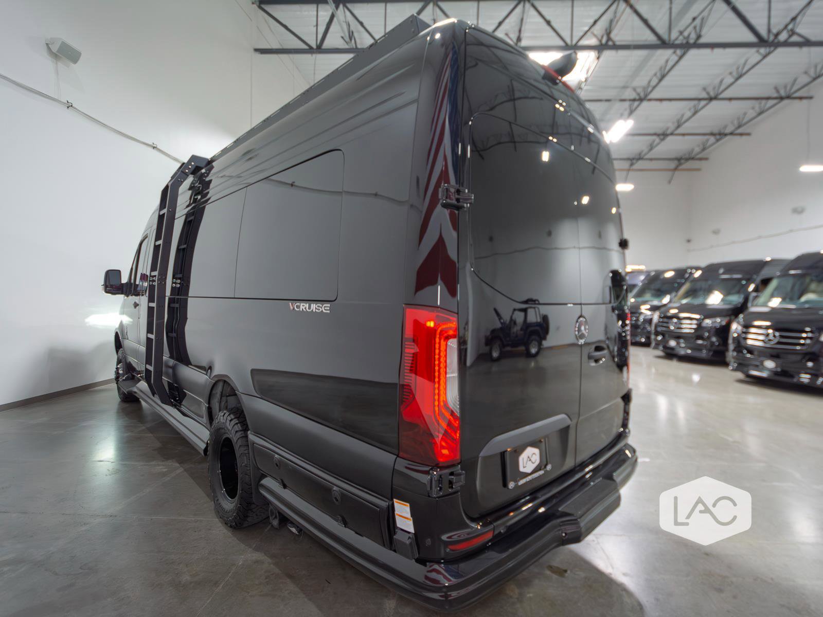 Used 2025 Mercedes-Benz Sprinter 3500 image 22