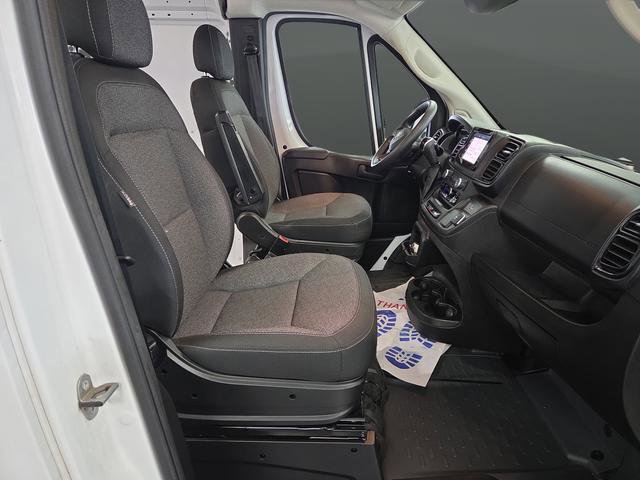Used 2025 RAM ProMaster 3500 w/ Convenience Group image 27