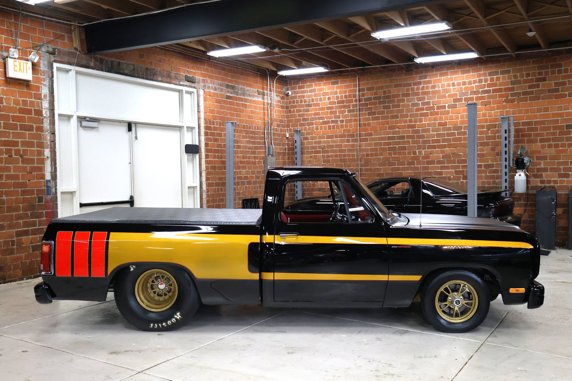 Used 1992 Dodge D/W Truck 150 image 29
