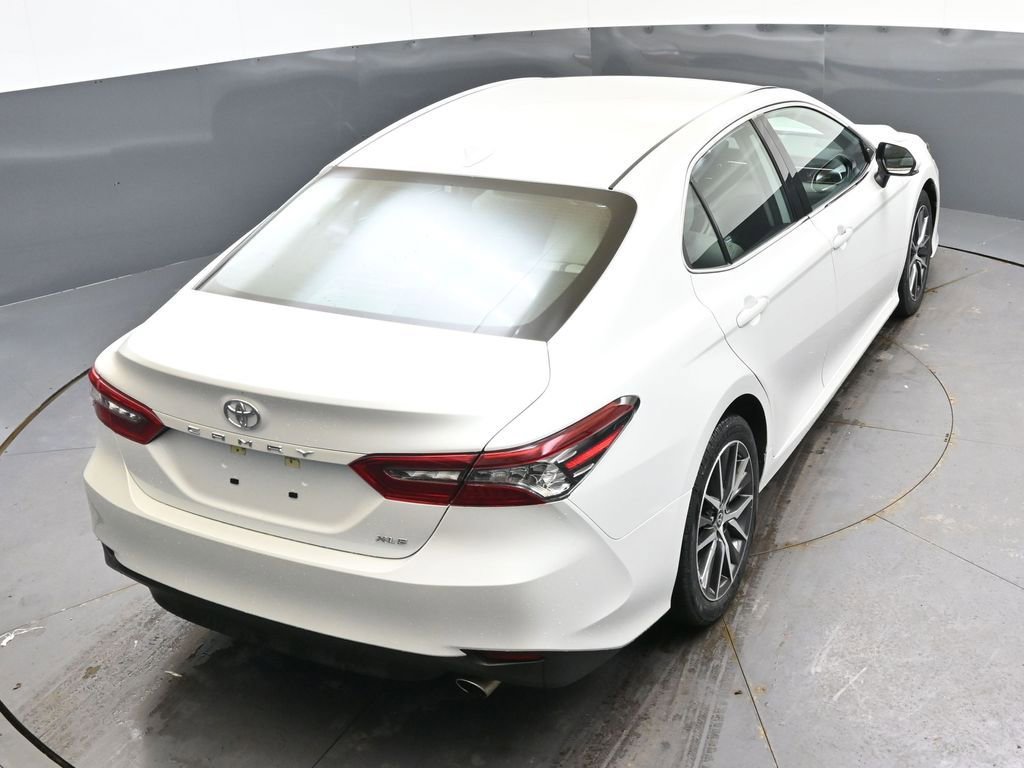 Used 2023 Toyota Camry XLE w/ Cold Weather Package image 33