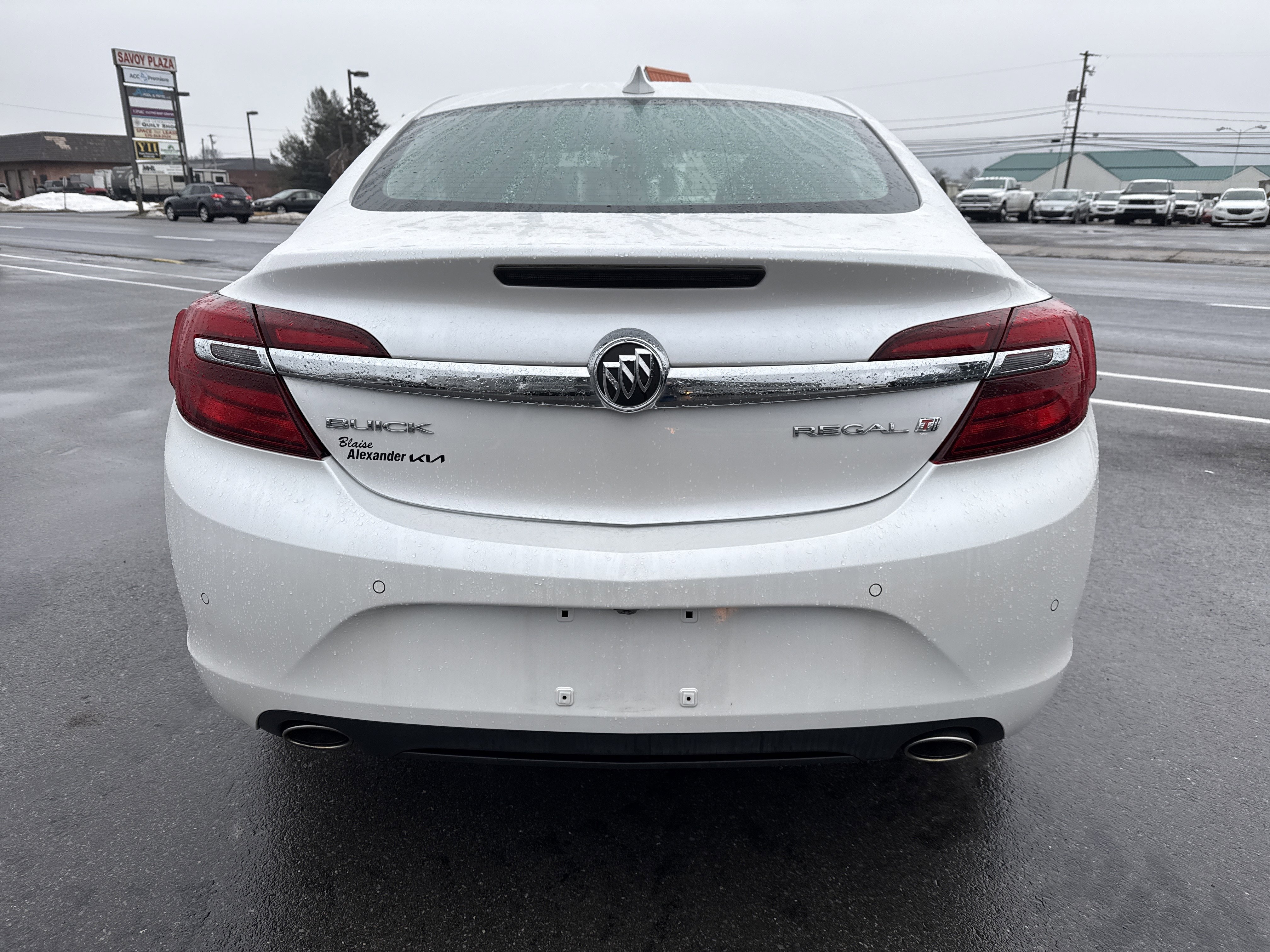 Used 2017 Buick Regal Premium video 4