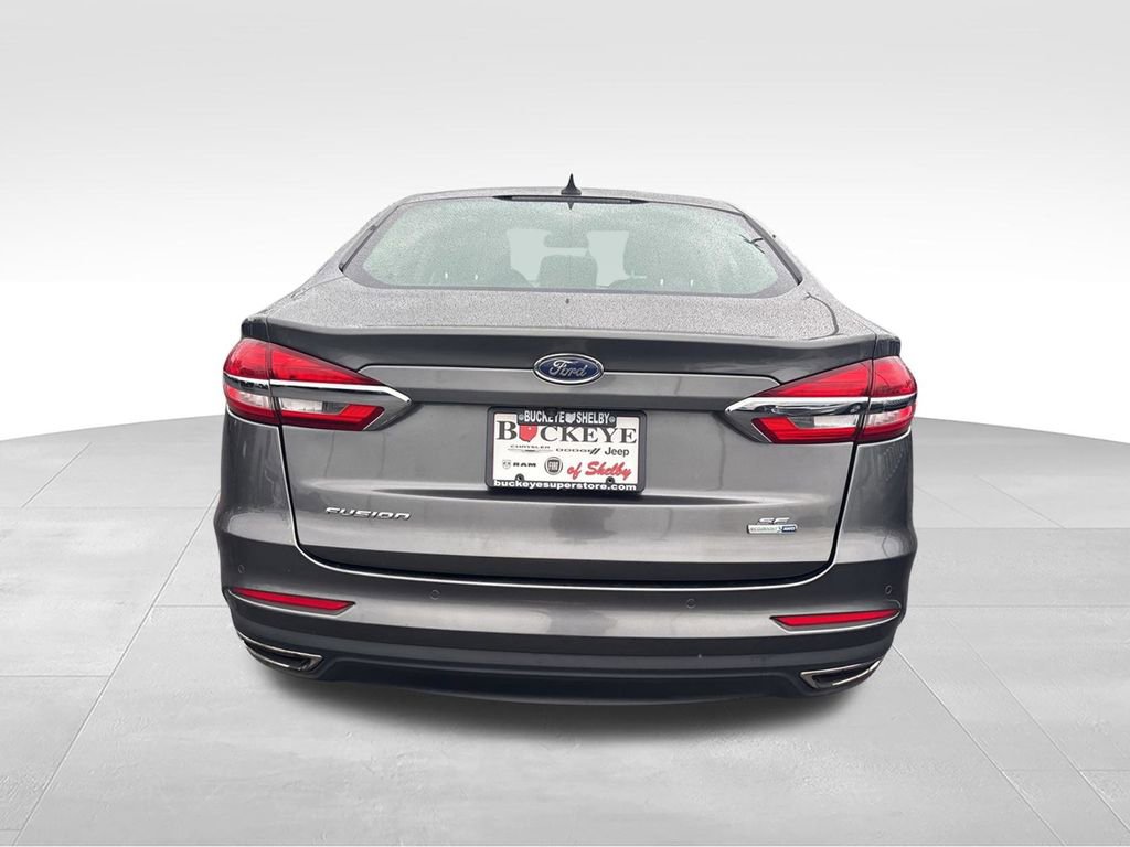 Used 2019 Ford Fusion SE AWD/4WD image 4