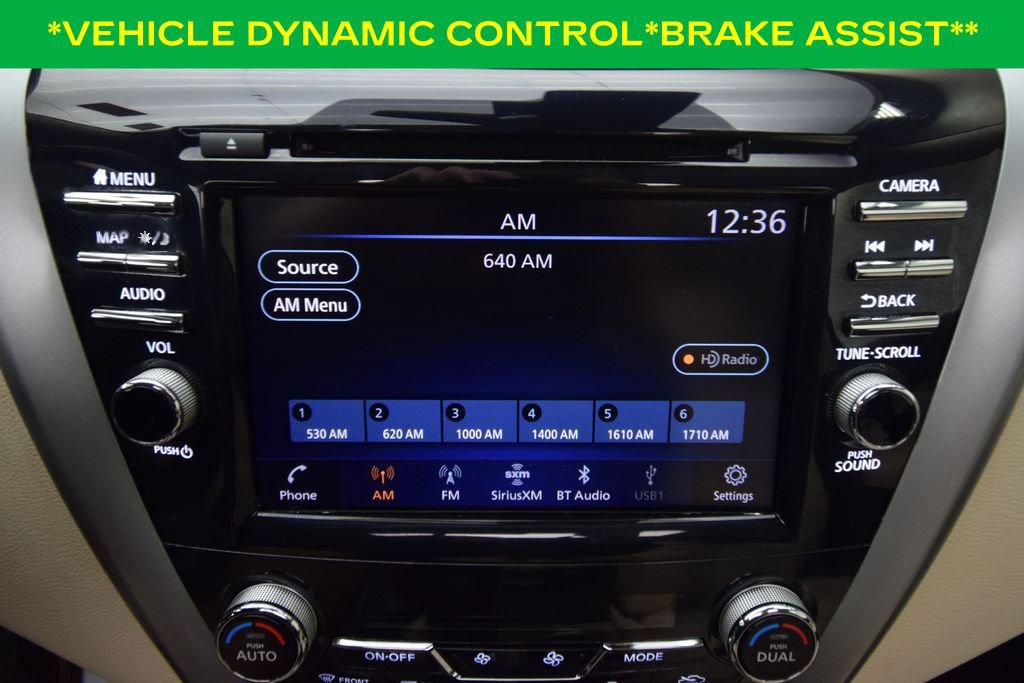 Used 2020 Nissan Murano SL w/ Moonroof Package AWD/4WD image 16