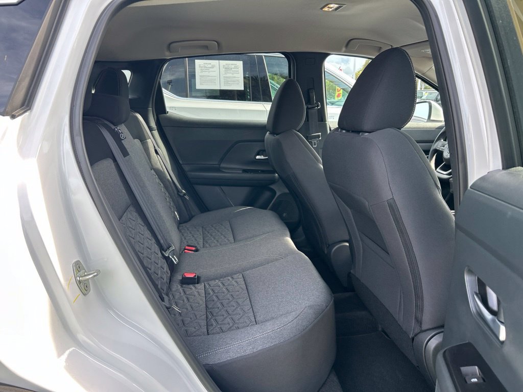 Certified 2025 Nissan Kicks SV FWD image 43