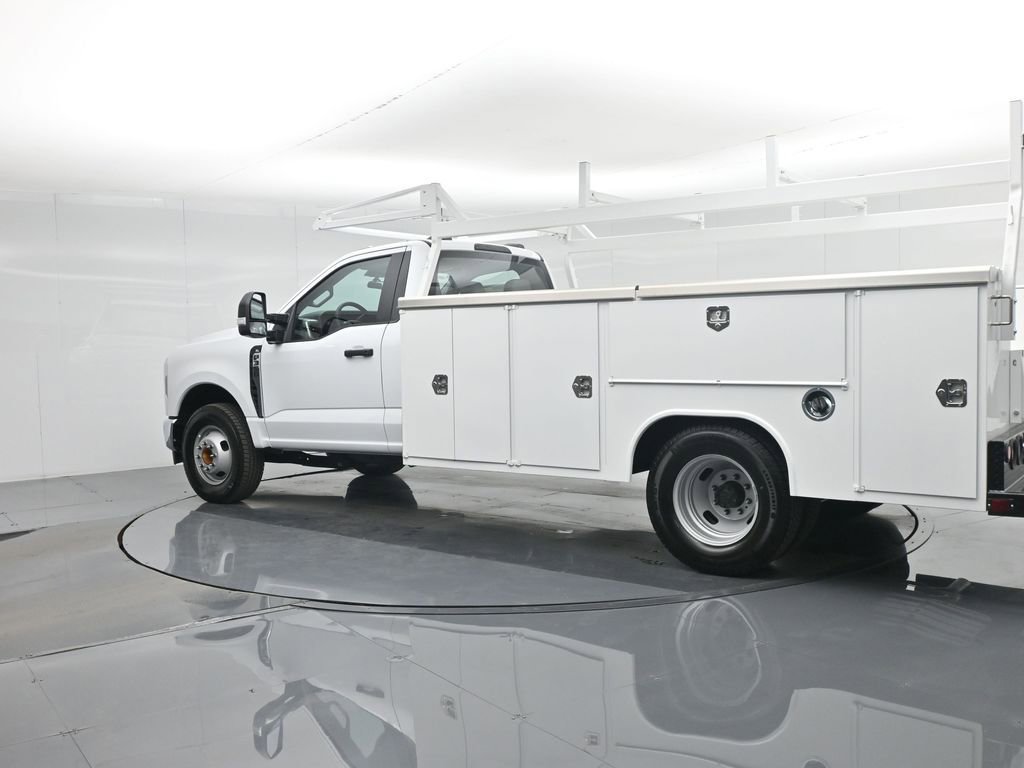 New 2026 Ford F350 XL w/ XL Chrome Package RWD image 6