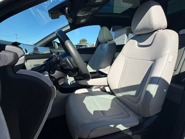 Used 2025 Hyundai Tucson Limited image 18
