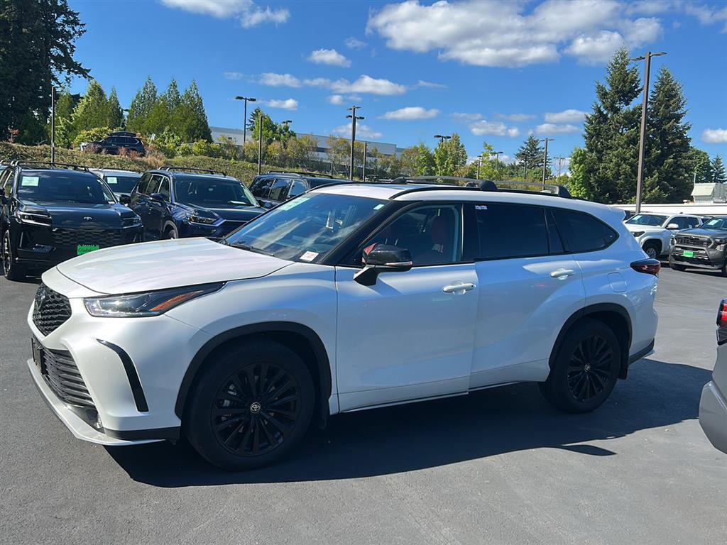 Used 2025 Toyota Highlander XSE AWD/4WD video 1
