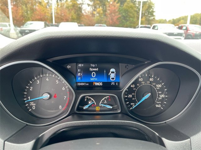 Used 2018 Ford Focus SE w/ SE Appearance Package image 12