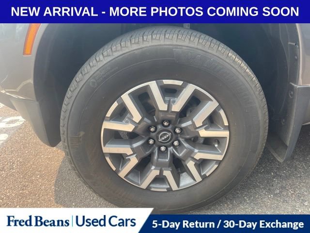 Used 2023 Nissan Frontier SV w/ Technology Package AWD/4WD image 12