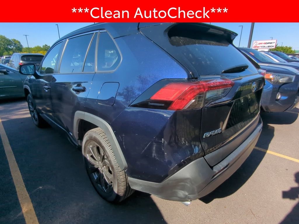 Used 2023 Toyota RAV4 XLE Premium AWD/4WD image 4