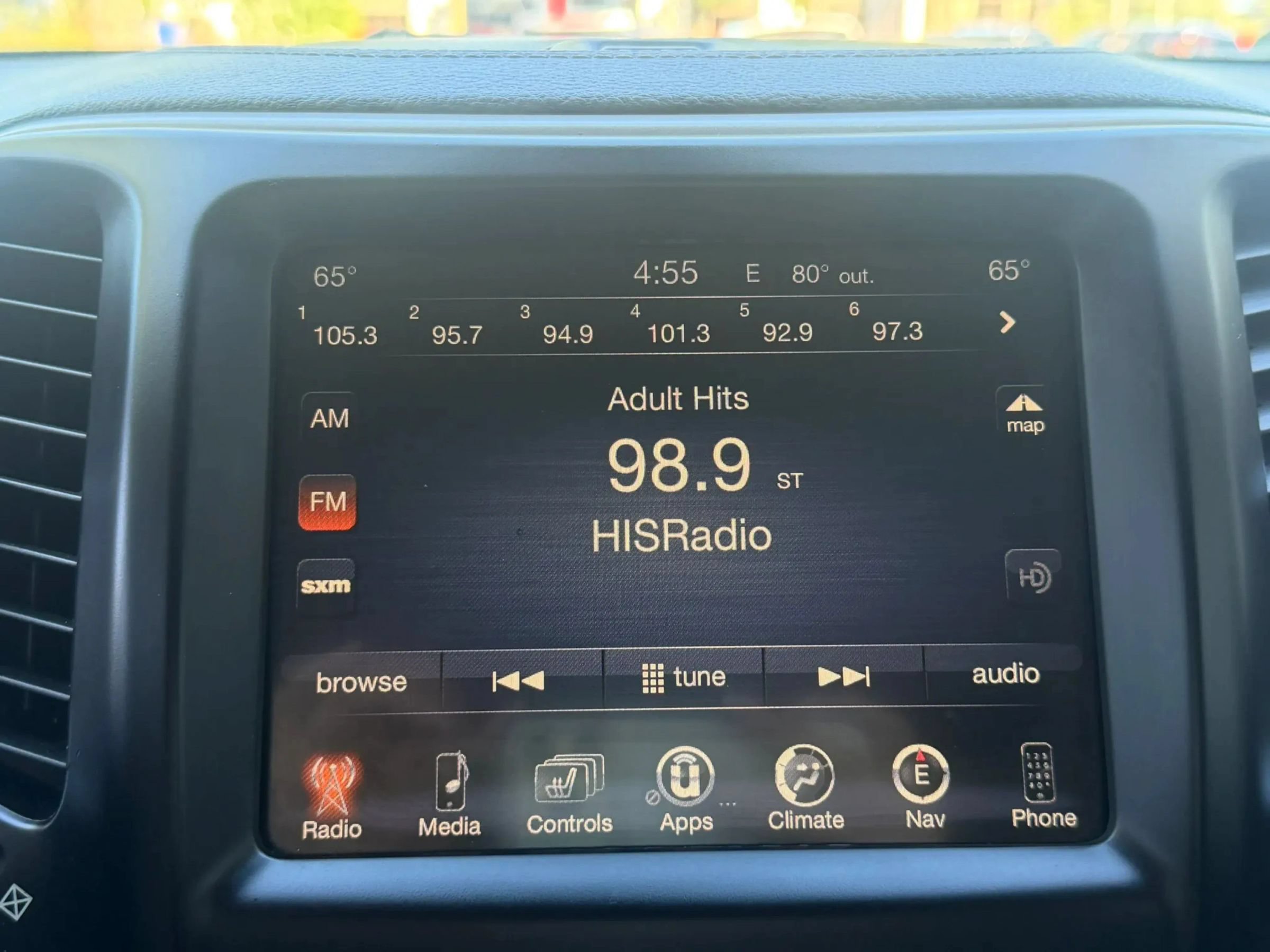 Used 2017 Jeep Cherokee Limited FWD image 37