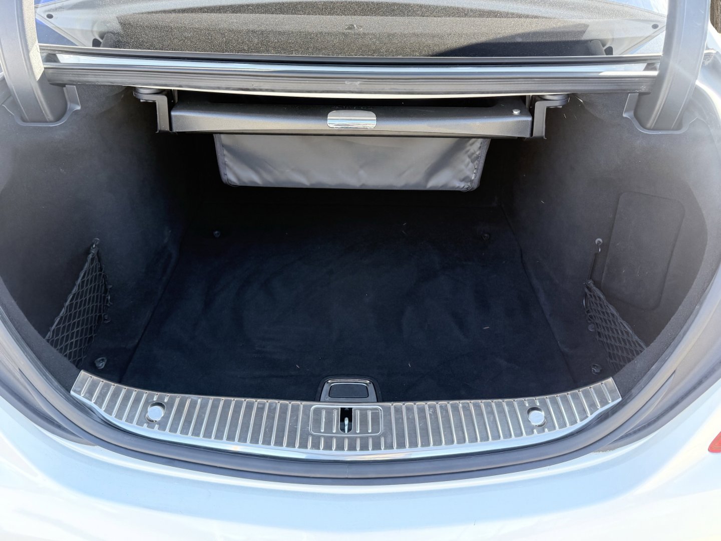 Used 2015 Mercedes-Benz S 550 Sedan w/ Premium 1 Package image 10