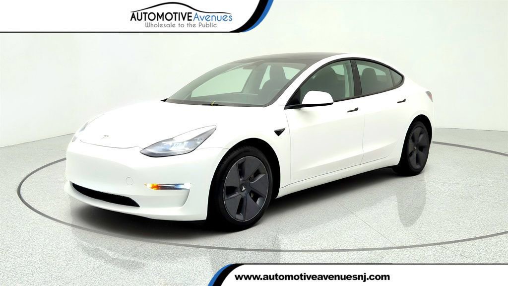 Used 2023 Tesla Model 3 Standard Range RWD video 1