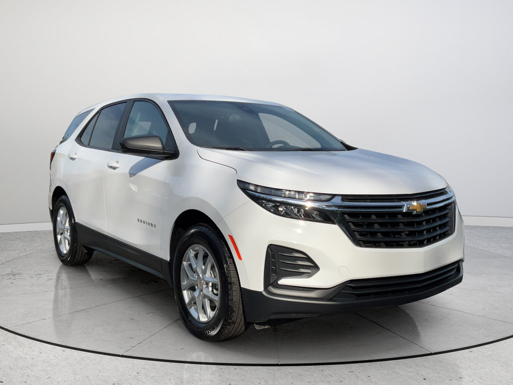 Certified 2024 Chevrolet Equinox LS w/ LS Convenience Package FWD image 1