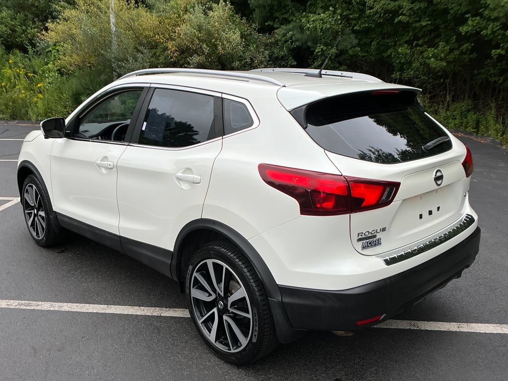 Used 2018 Nissan Rogue Sport SL w/ SL Premium Package AWD/4WD video 3