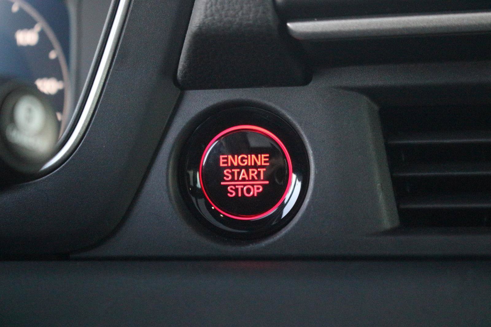 Used 2025 Honda Pilot Black Edition image 36