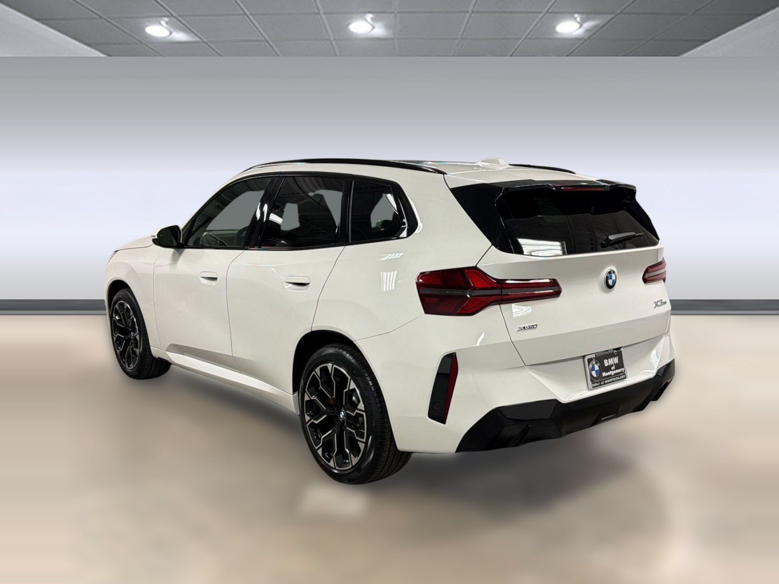 New 2026 BMW X3 xDrive30i w/ M Sport Package AWD/4WD image 3