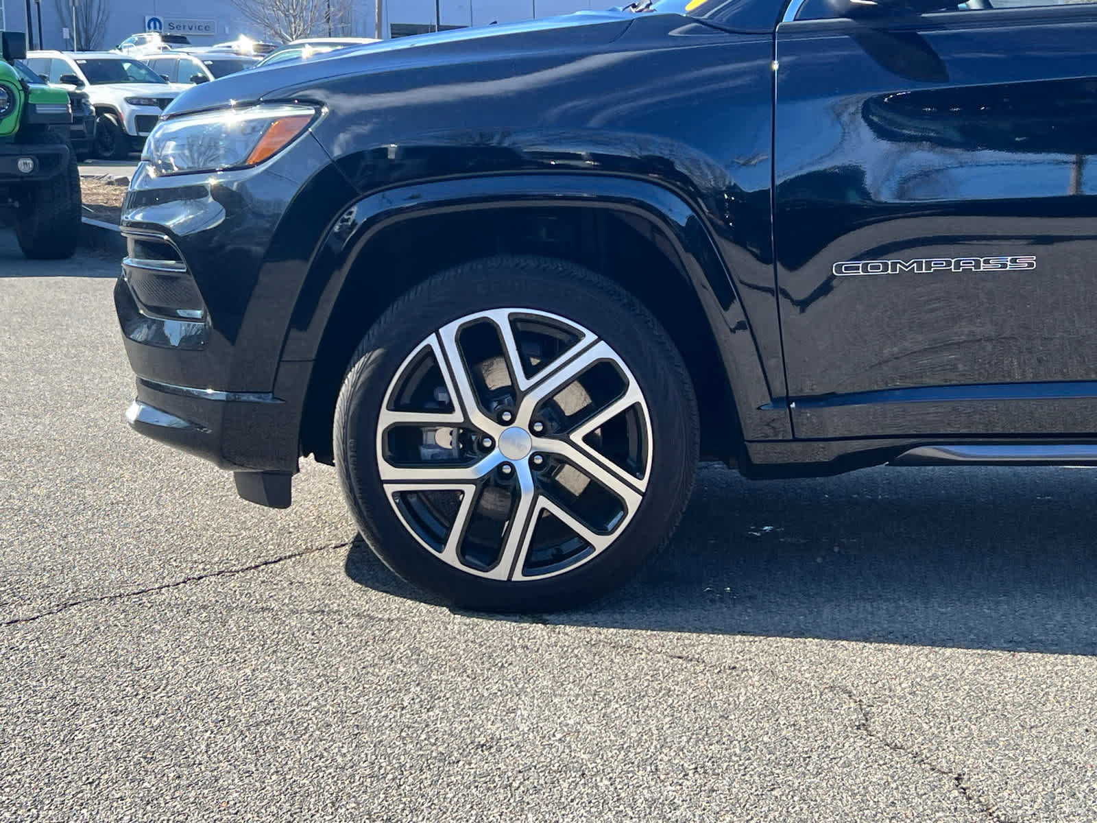 Used 2024 Jeep Compass Limited w/ Elite Group AWD/4WD image 11