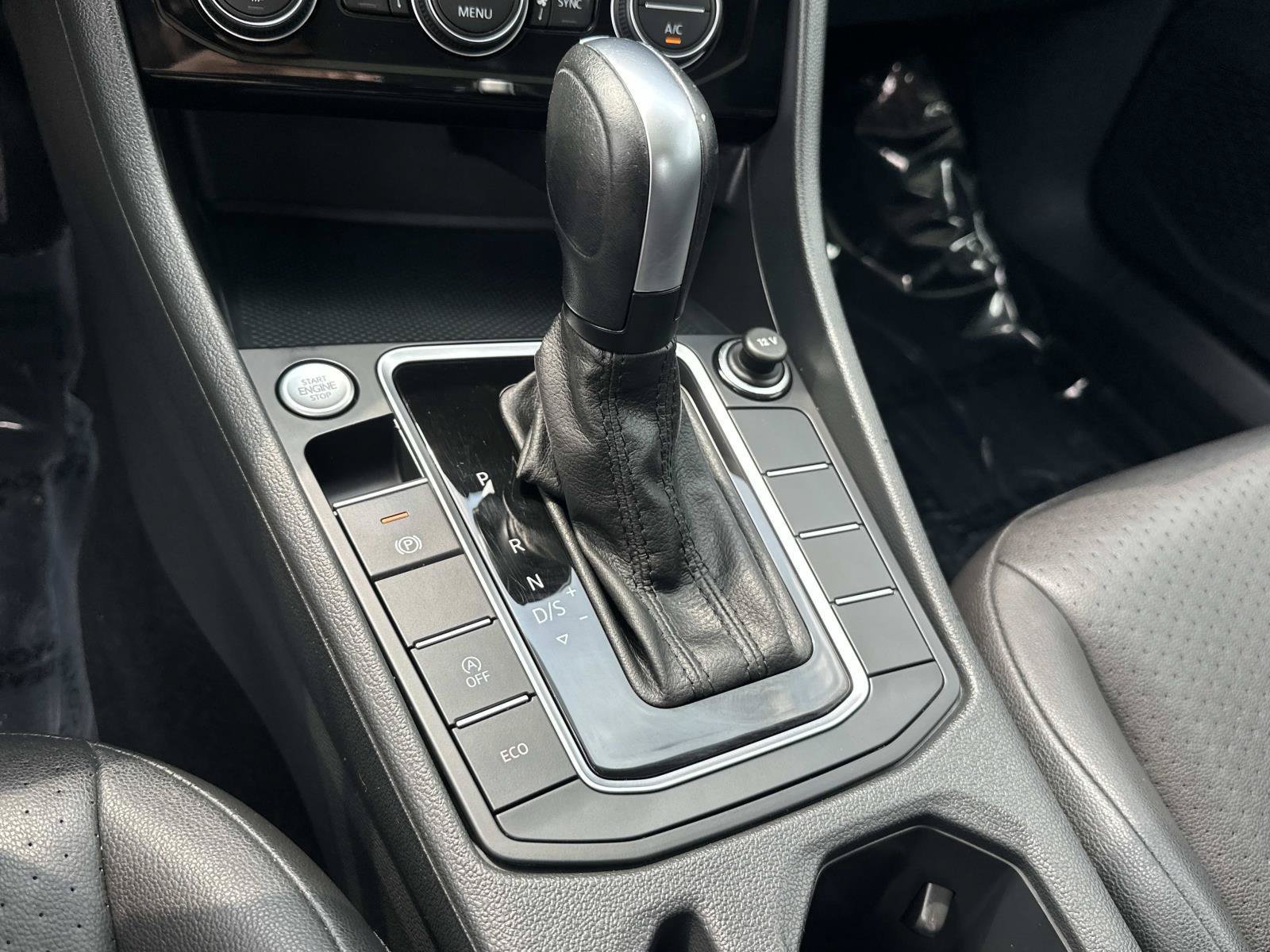 Used 2020 Volkswagen Jetta SE FWD image 14