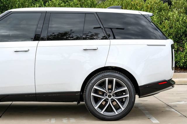 New 2026 Land Rover Range Rover SE AWD/4WD image 18