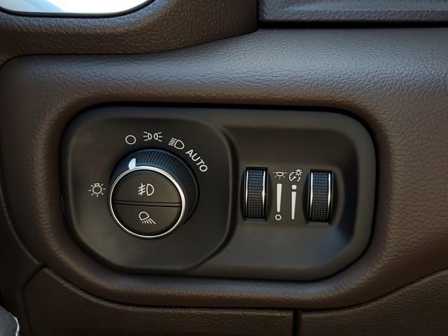 New 2026 RAM 1500 Laramie w/ Laramie Preferred Package AWD/4WD image 37