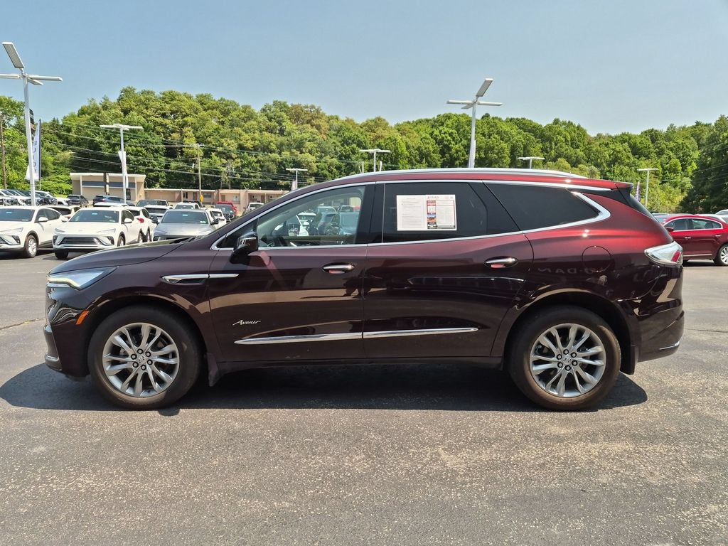 Used 2023 Buick Enclave Avenir w/ Avenir Technology Package AWD/4WD image 8