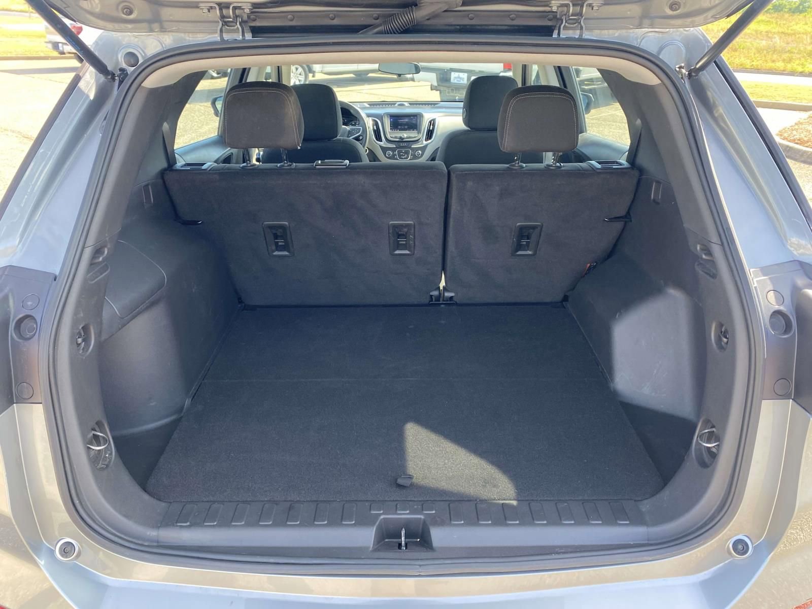 Used 2023 Chevrolet Equinox LS FWD image 10