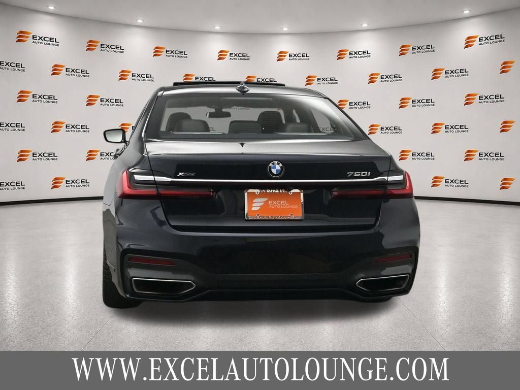Used 2020 BMW 750i xDrive w/ M Sport Package AWD/4WD image 4