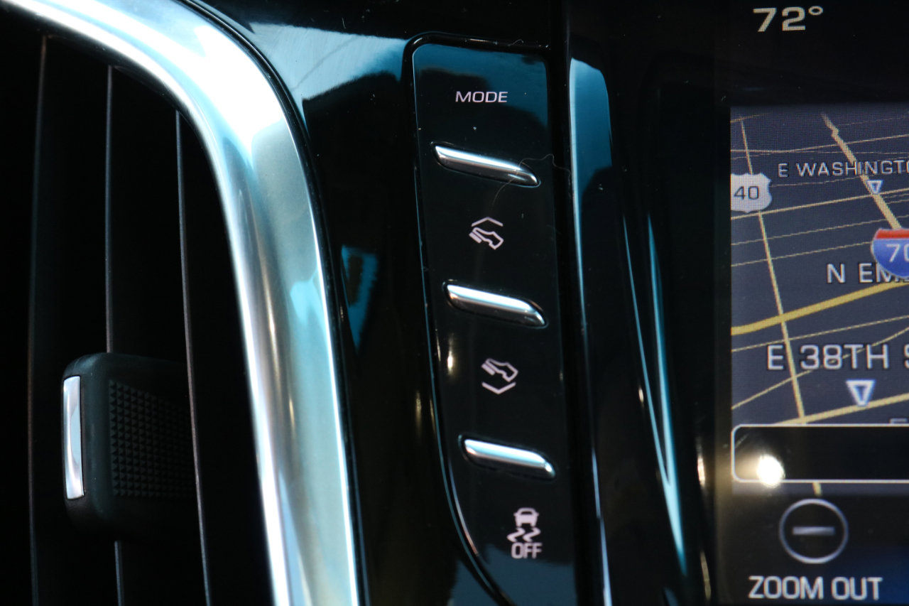 Used 2017 Cadillac Escalade Premium Luxury image 29