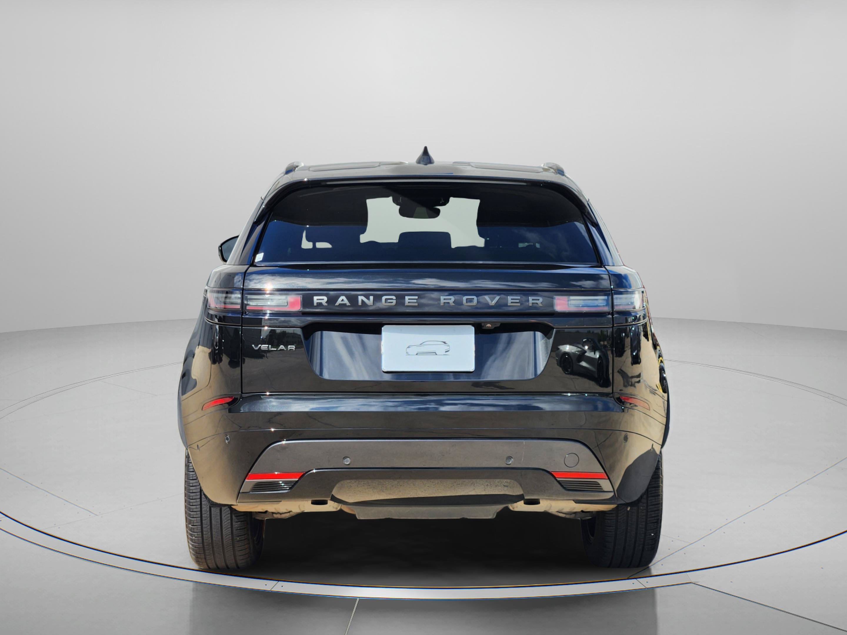 Certified 2026 Land Rover Range Rover Velar Dynamic SE AWD/4WD image 4