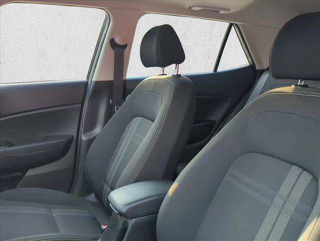 Used 2024 Hyundai Venue SEL image 12