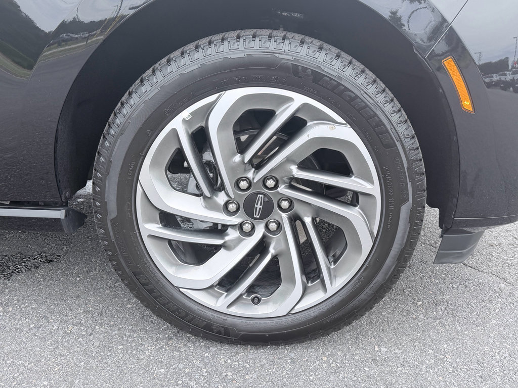 Used 2026 Lincoln Navigator Reserve AWD/4WD image 40